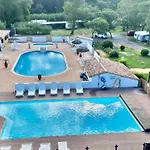 Mobil-home Avec Terrasse Et Salon De Jardin - Api-1-52-502 Massillargues-Attuech