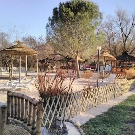 Mobil-home Avec Terrasse Et Salon De Jardin - Api-1-52-502 Parque de Campismo