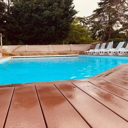 Mobil-home Avec Terrasse Et Salon De Jardin - Api-1-52-502 مكان تخييم *