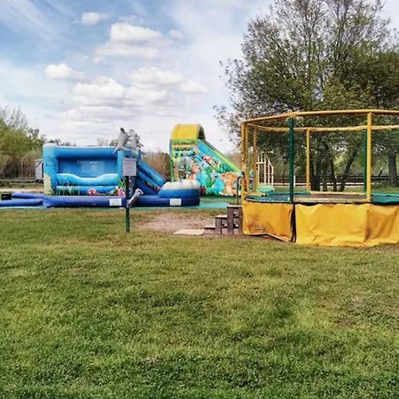 Mobil-home Avec Terrasse Et Salon De Jardin - Api-1-52-502 مكان تخييم Massillargues-Attuech